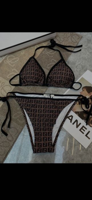 Costum de baie Fnd, Valentino, model 2026, preț fix