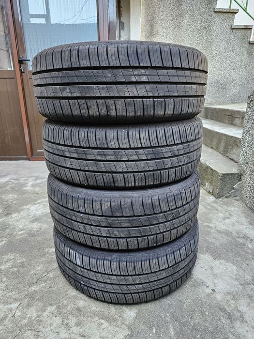Goodyear efficientgrip performance 205 55 r17