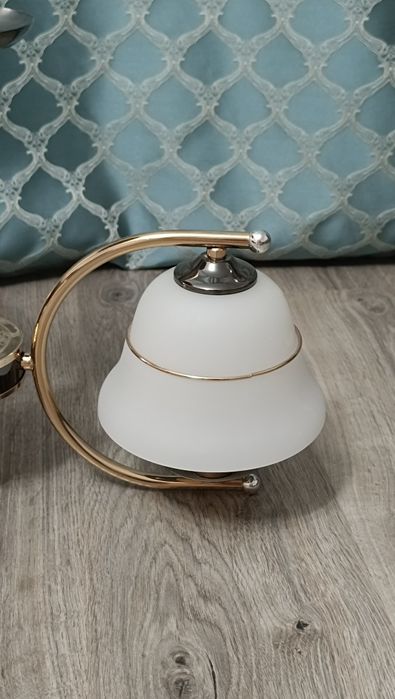 Продам люстру 3-рожковую