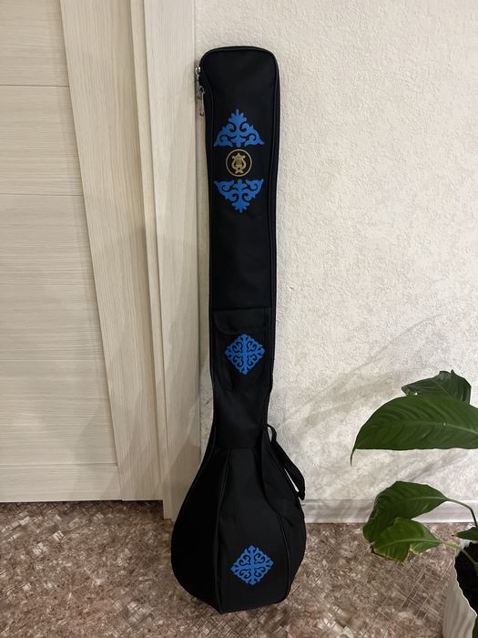 Домбыра сатылады