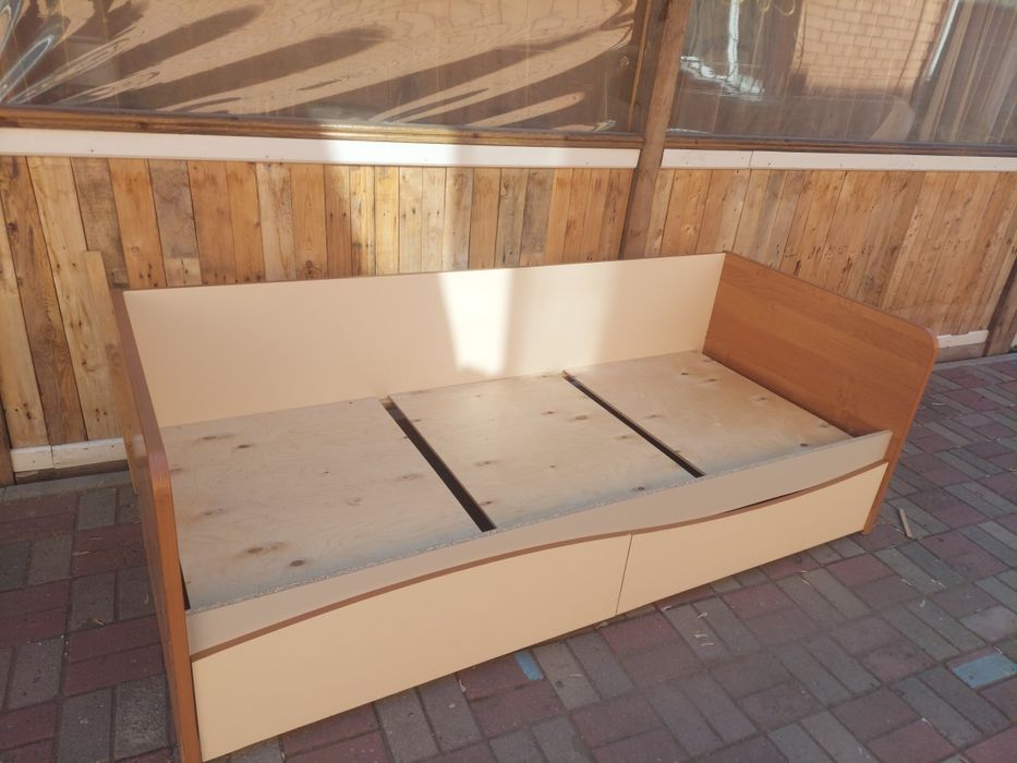 Продам односпальная кровать