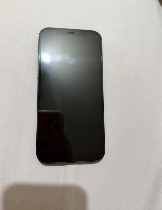 Телефон Iphone 12