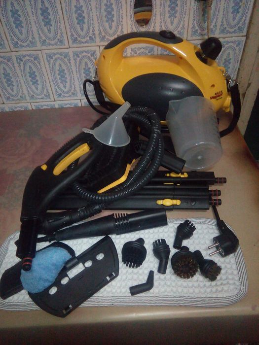 Aparat de curăţat cu aburi sub presiune