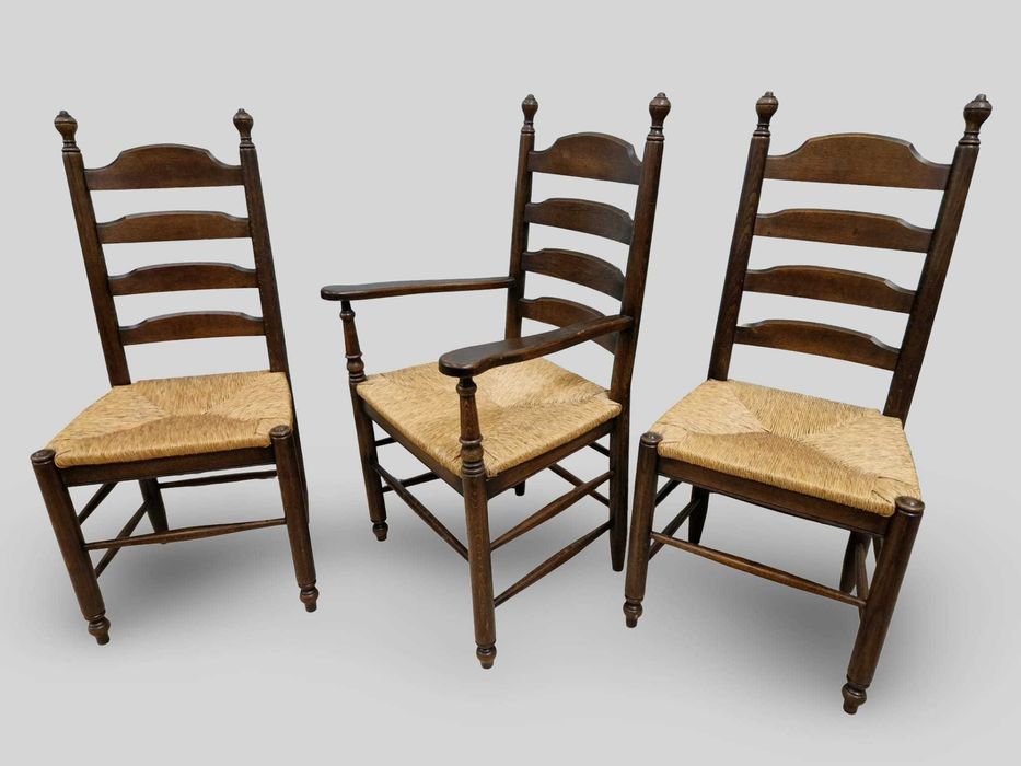 7 броя трапезни столове от масивен дъб и естествен ратан