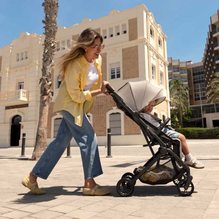 Бебешка количка Kinderkraft INDY 3 бежова, мострена