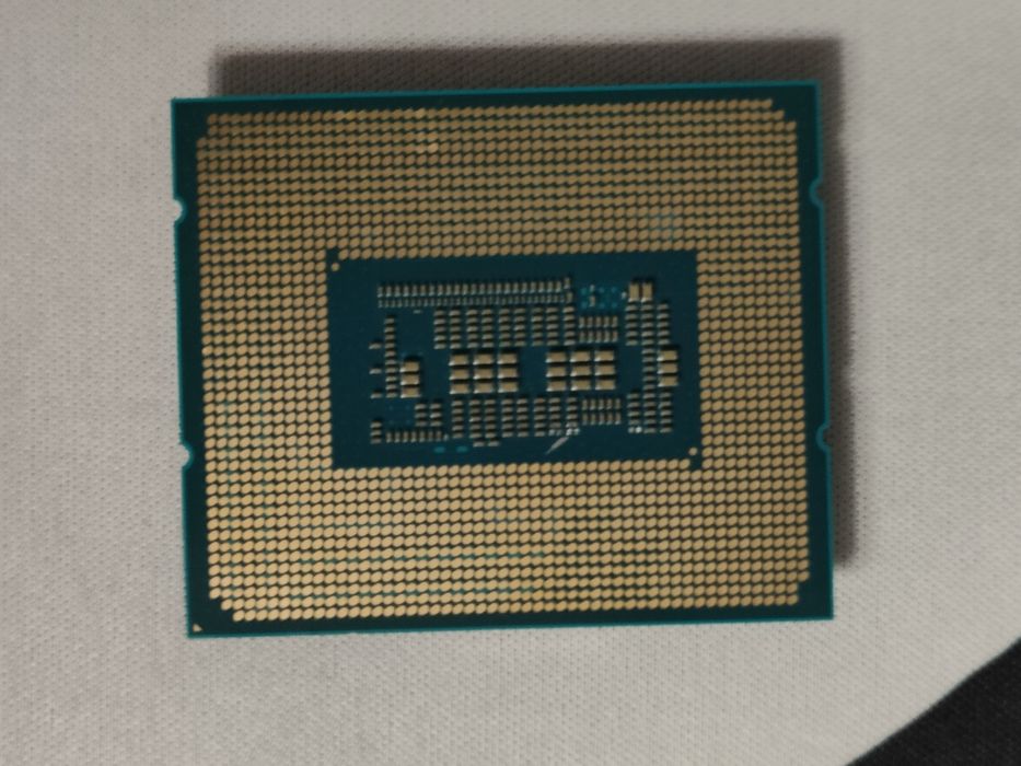 Процессор Intel core i5 12400