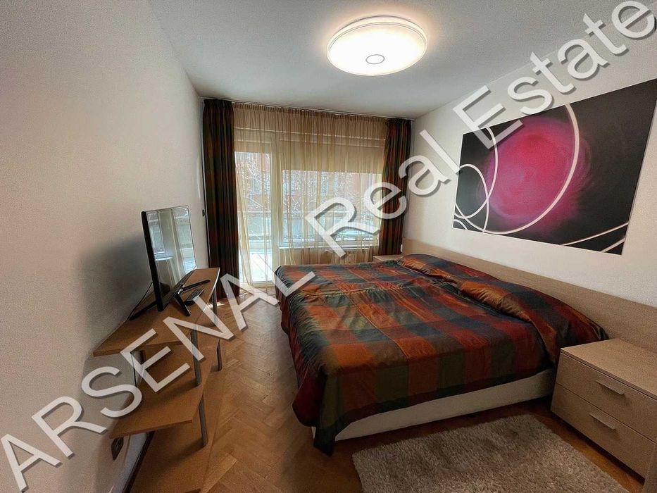 Дава се под наем Тристаен апартамент в София, Гео Милев - 168 кв.м за 1000 € - Снимка #3