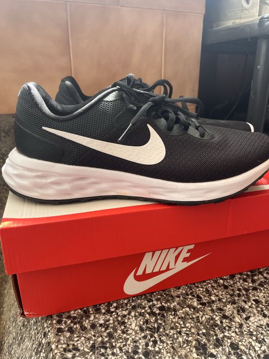 Дамски маратонки