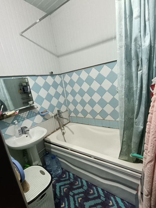 Квартира без маклер. 3 хона ,3 митти туматСотилади. Срочно