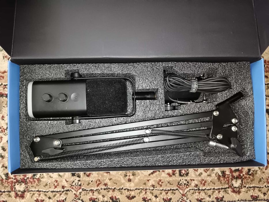 Микровон + штатив Fifine