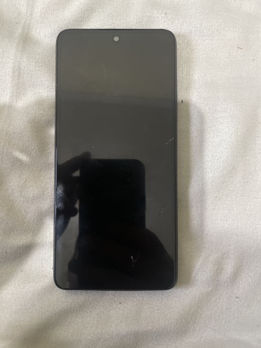 Redmi note14 korobka dakument bor ekran almashkan qolgan joylari o’zin