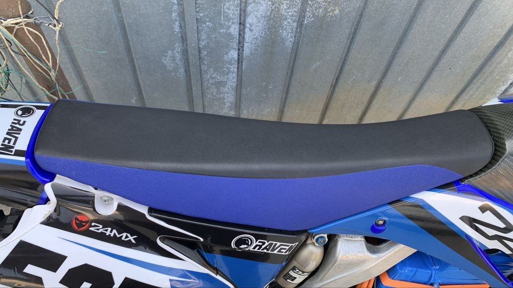 Motocicleta electrica Yamaha 450 alternativa surron ultra bee light