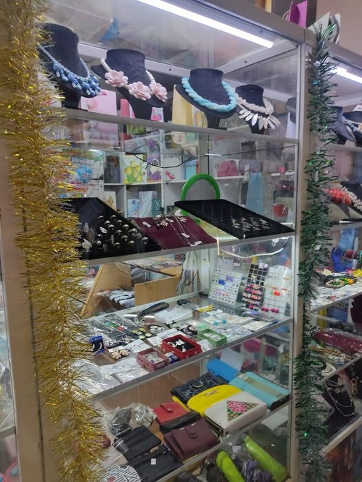 Продам отдел в торговом доме