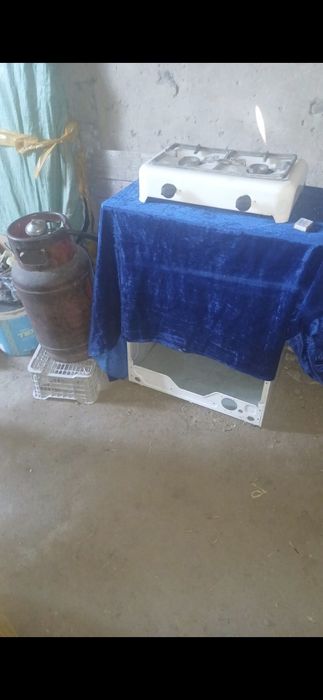 Продам газ плиту с баллоном
