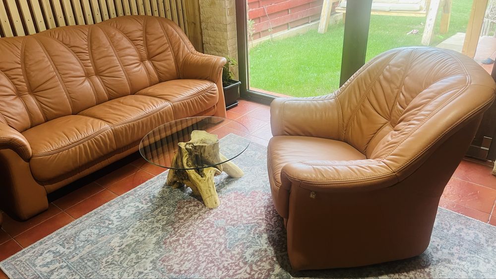 Set canapea din piele naturala cu doua fotolii