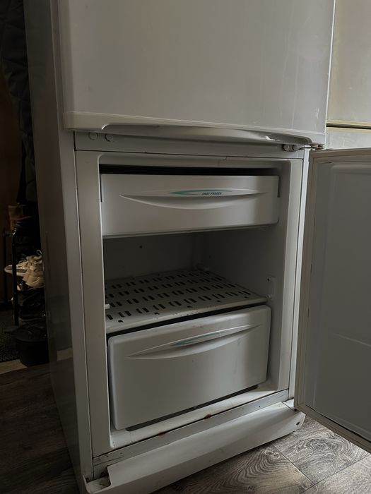 Холодильник Stinol