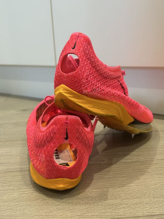 Беговые кроссовки Nike ZoomX Dragonfly