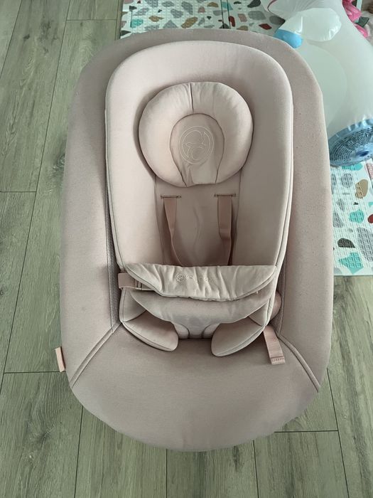 Бебешки шезлонг Cybex Lemo Bouncer Candy Pink
