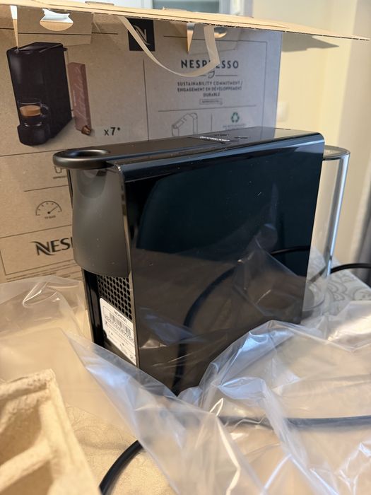 Кафемашина + 150 капсули