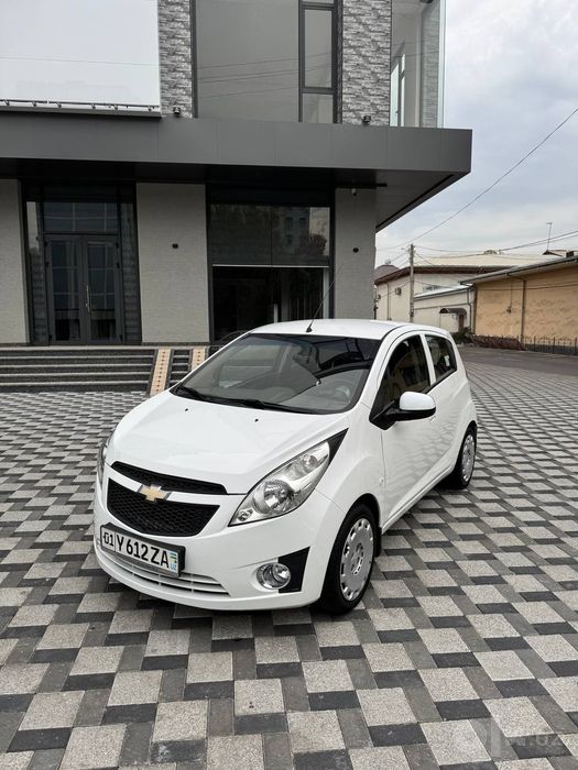Chevrolet spark sotiladi