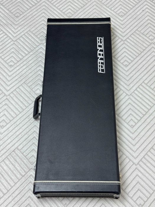 Жесткий кейс для электрогитар Fernandes