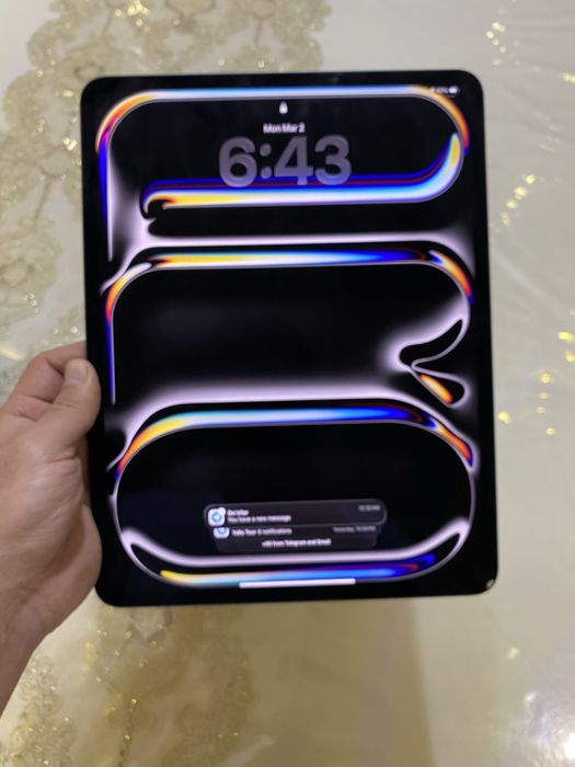 Ipad pro 13 m4 256 gb wifi + Magic keyboard