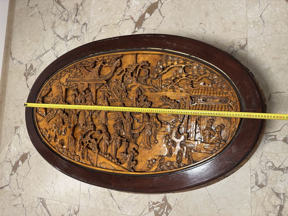 Холна маса - дърворезба