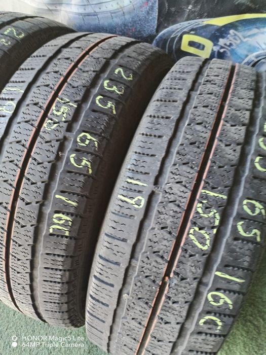 235 65 16c Nexen m+s