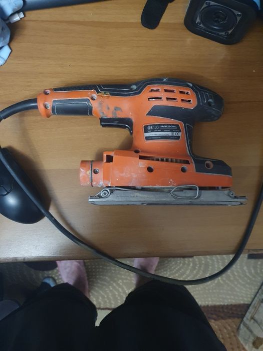 Шлифовальная машинка