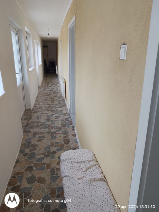 Casa de vanzare cu teren mare