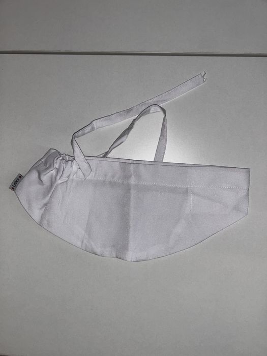 Продаю медицинский халат с шапкой