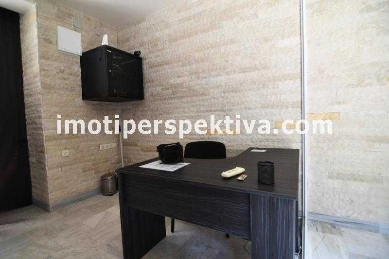 Продава се Офис в Пловдив, Център - 32 кв.м за 1957 €/кв.м - Снимка #1