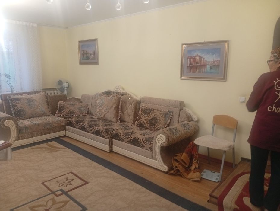 Диван продам б/у