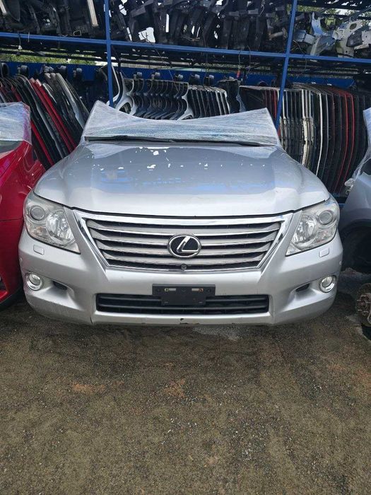 Хавкат с Лексус ЛХ570 / Lexus LX570. Морда