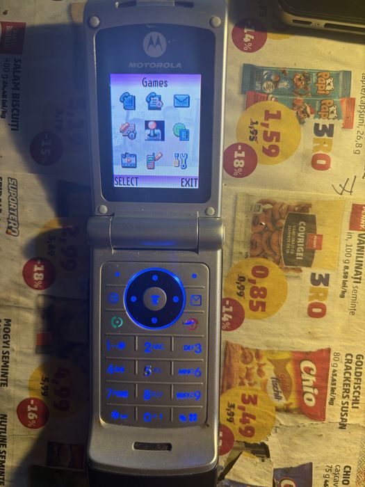 telefon de colectie motorola v3 stare buna