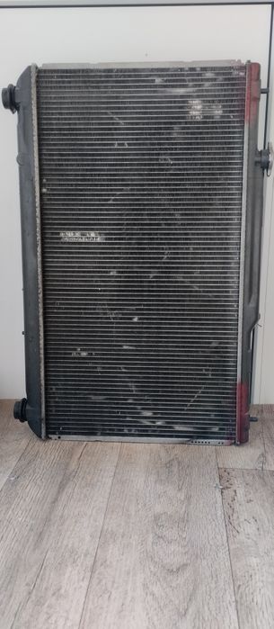 Радиатор на Камри 25
