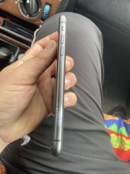 Айфон 11 сатылады