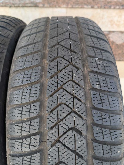 2 cauciucuri anvelope iarna Pirelli Sottozero 3 RFT 225 45 R19 98v