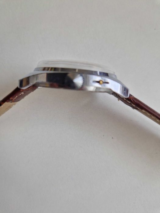 SLAVA, cal. 2428, ръчно нав-е, made in USSR, каса – 37мм