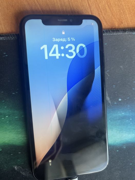 Продам Iphone XR