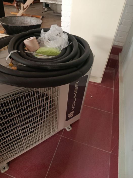 Вертикальный кондиционер