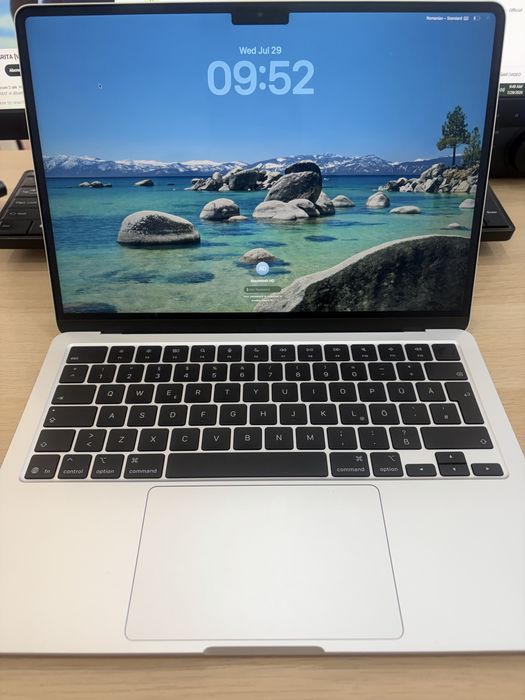 Laptop MacBook Air M4 512GB 16GB ca nou in garantie