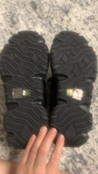 Кроссовки Braska