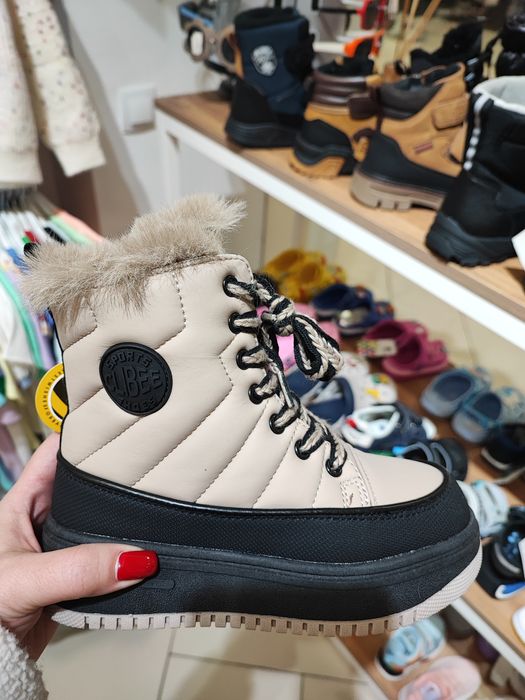 Зимние сапожки для девочки.НОВЫЕ!