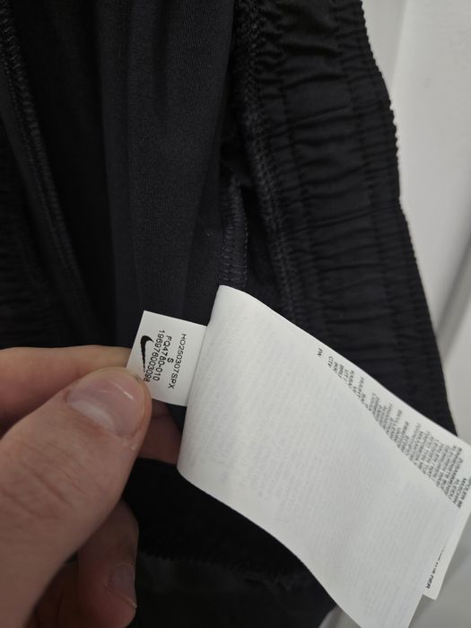 Pantaloni Nike jogger noi etichetă