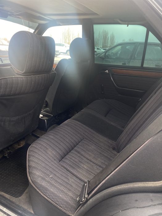 Продам Мерседес w124, 111 движок