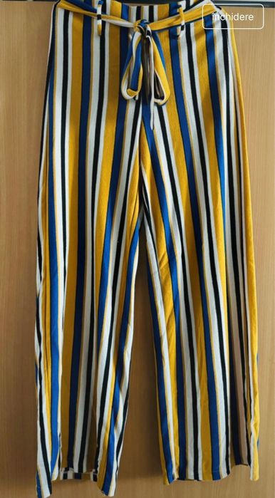 Pantaloni Bershka noi cu eticheta
