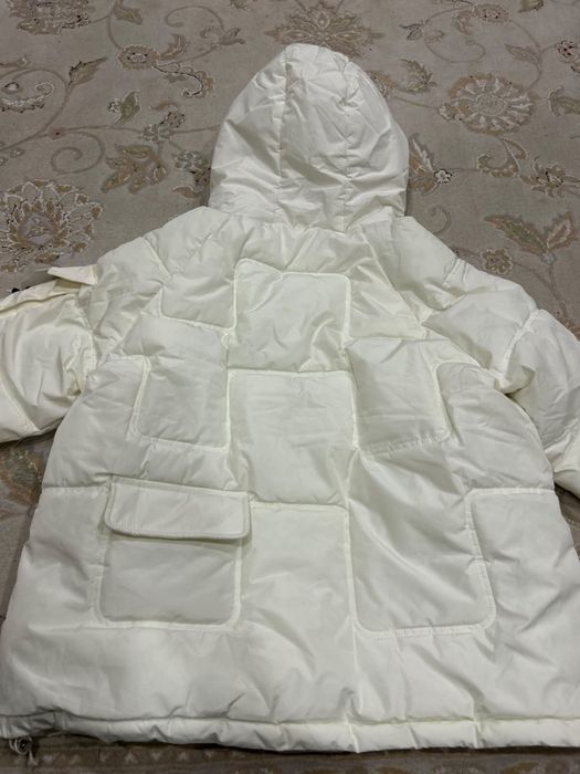 Продам куртку для девочки