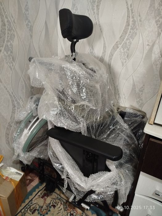 Продам инвалидную каляску