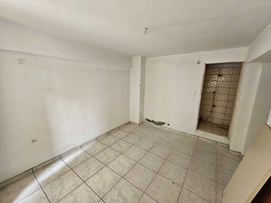 ПРОДАВА се офис 100 кв.м в Агиос Йоанис Кавала (код 4481)